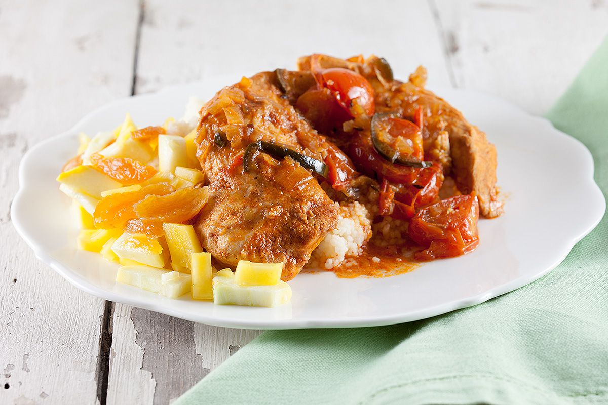 Slow cooker spicy chicken breasts