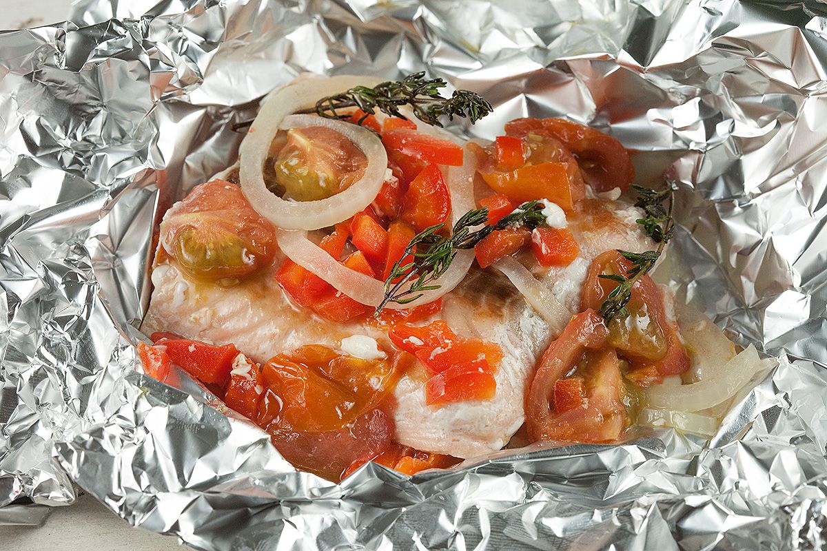 Salmon baked in foil