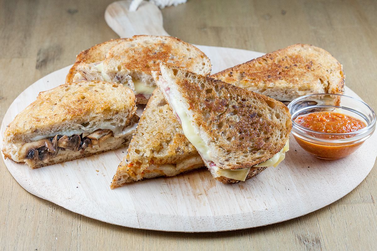 3 deluxe grilled cheeses