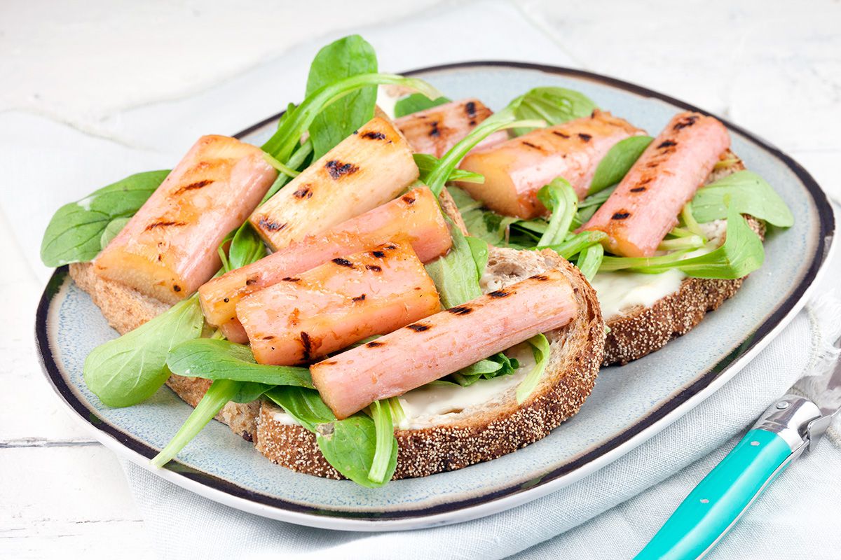 Grilled rhubarb carre d'ambre sandwich