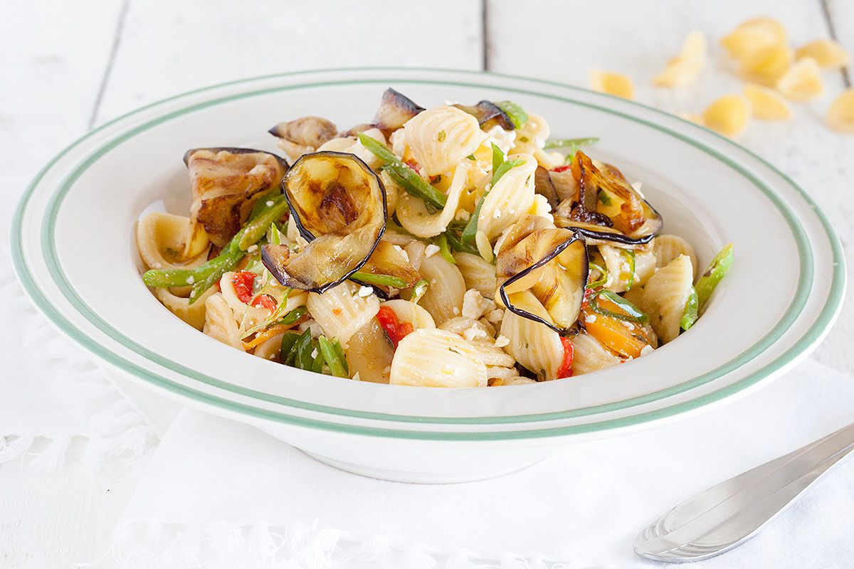Orecchiette pasta salad with flat beans and spring onions