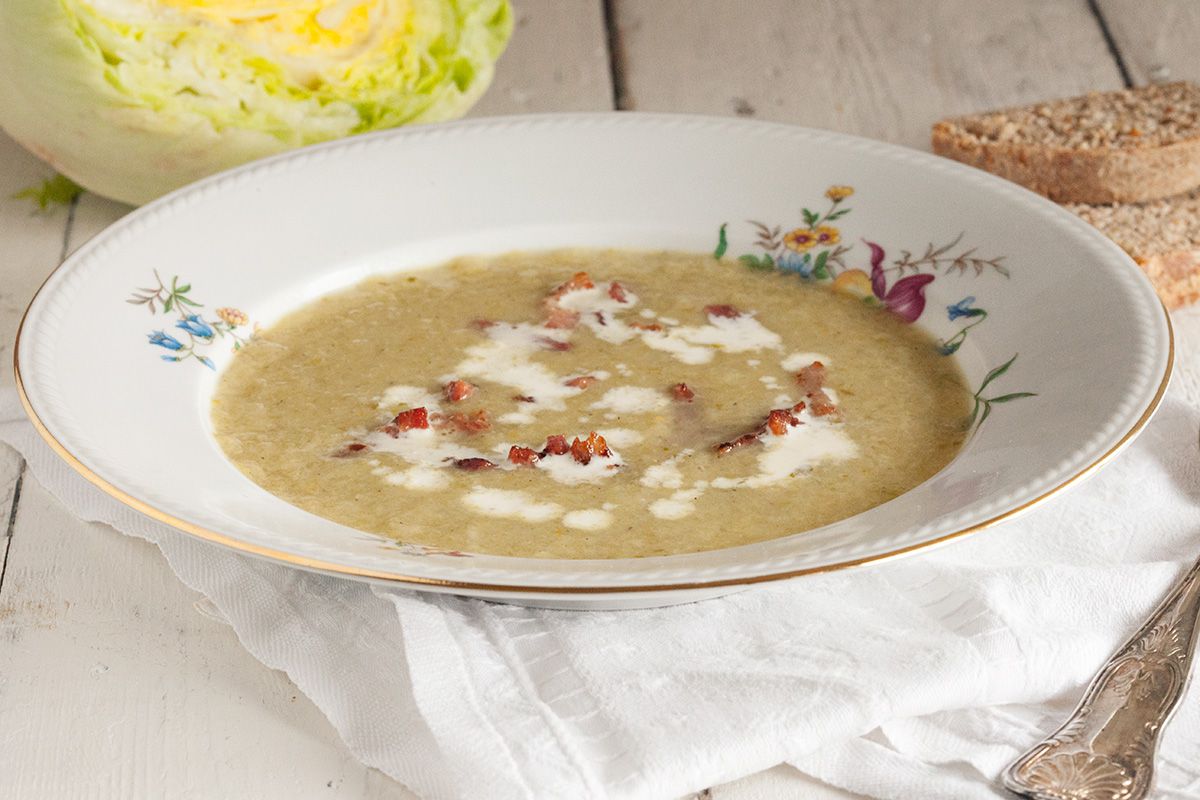 Iceberg lettuce soup