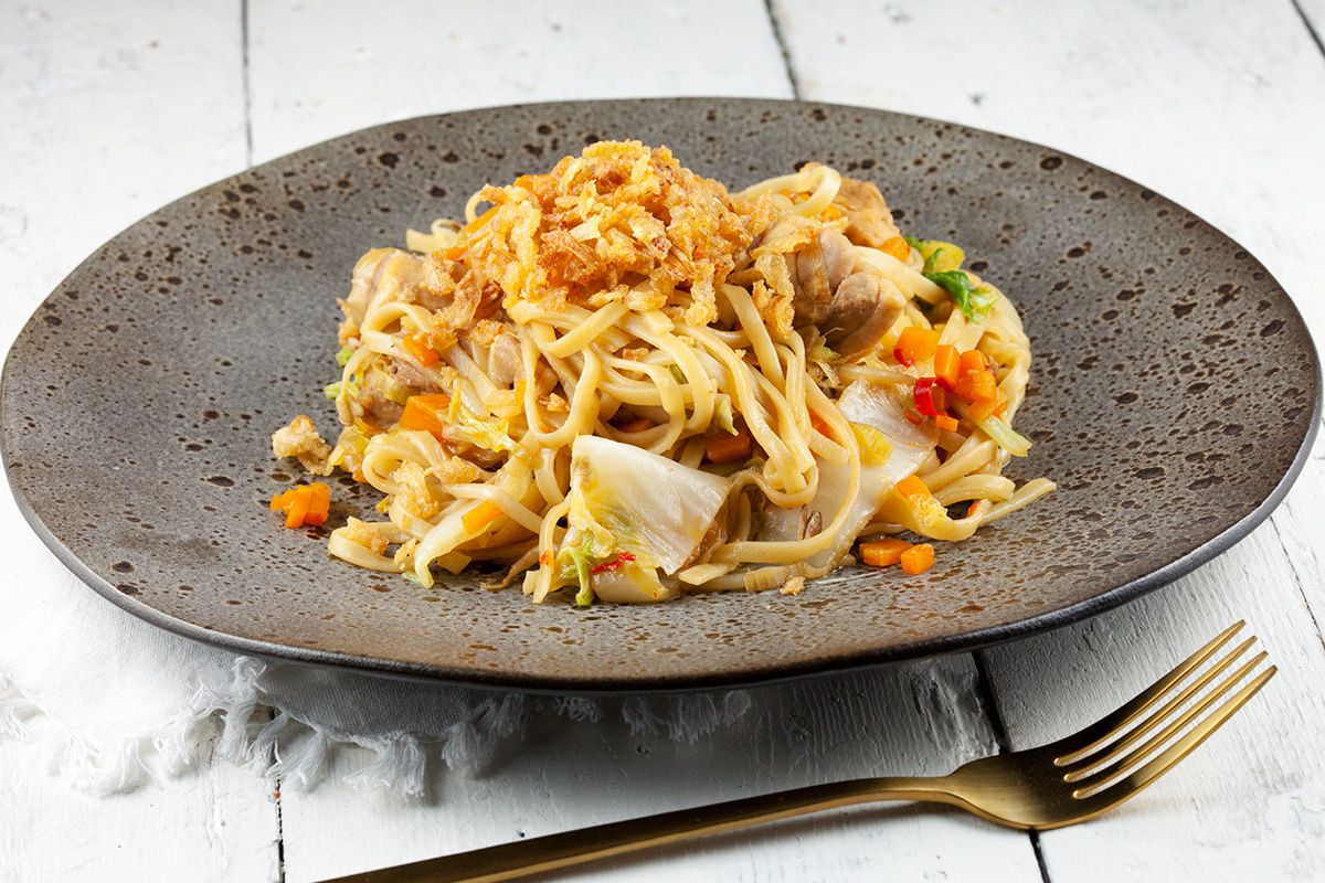 Indonesian bami goreng