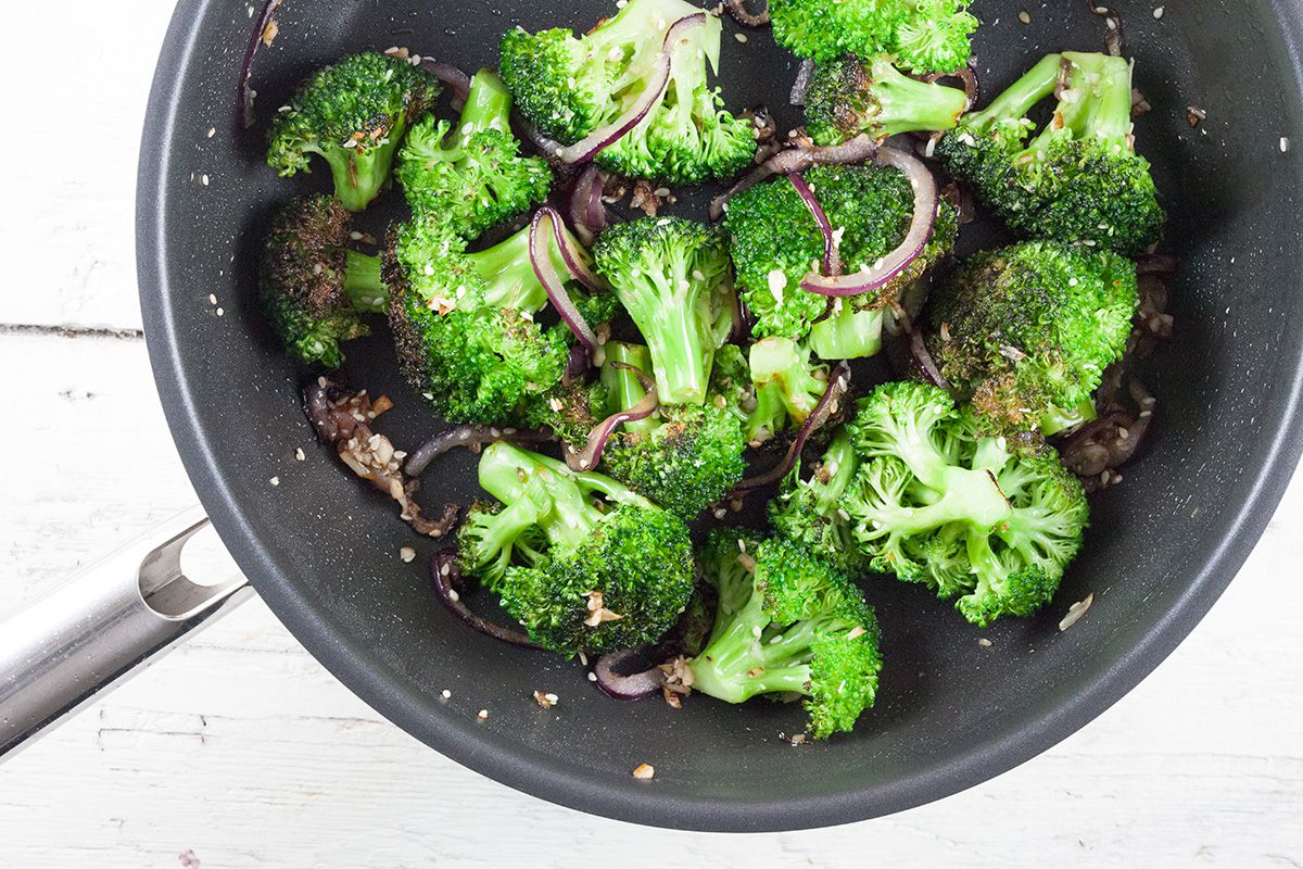 Pan-roasted broccoli with garlic