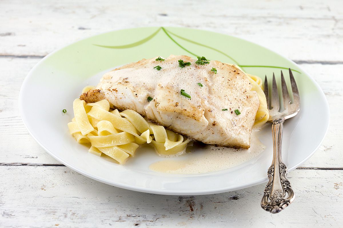 Cod with saffron sauce