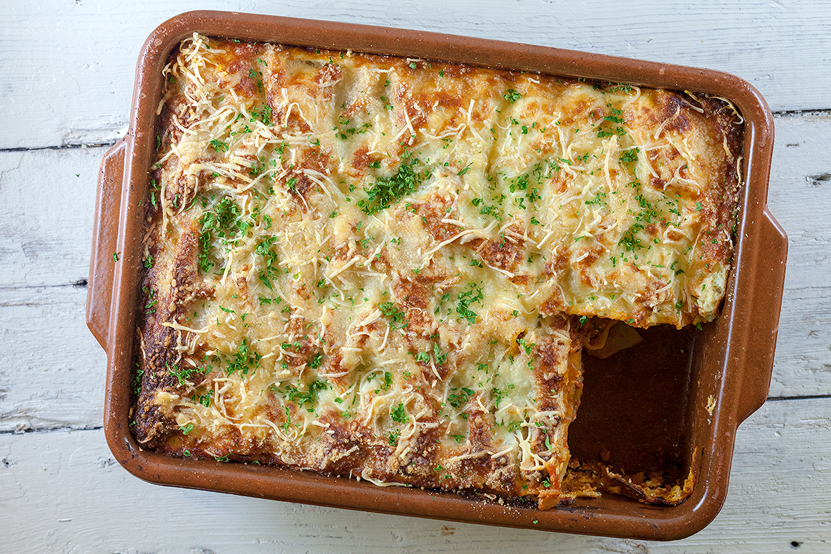 Ground beef and ricotta lasagna
