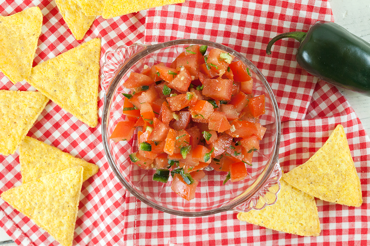 Quick tomato salsa