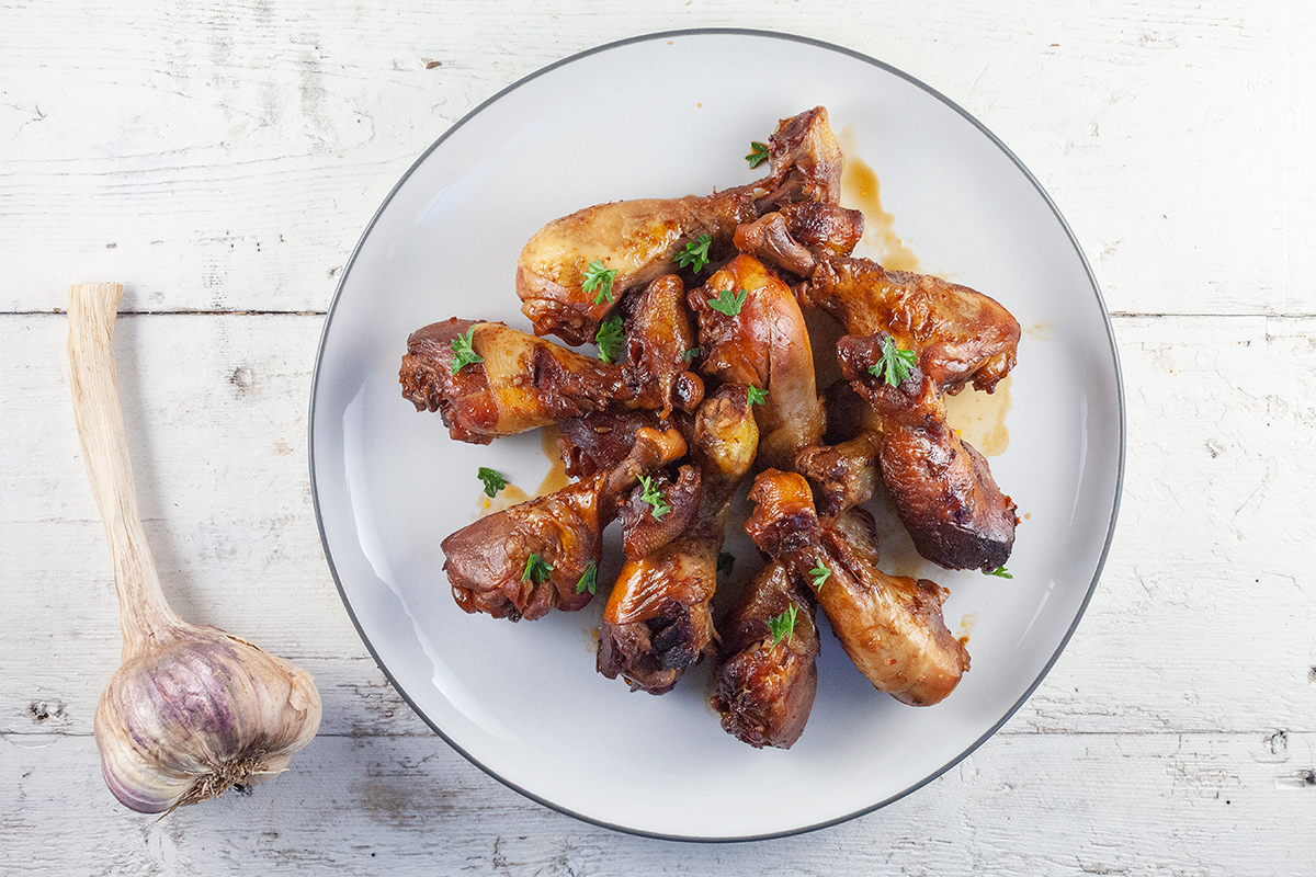 Slow cooker chicken legs