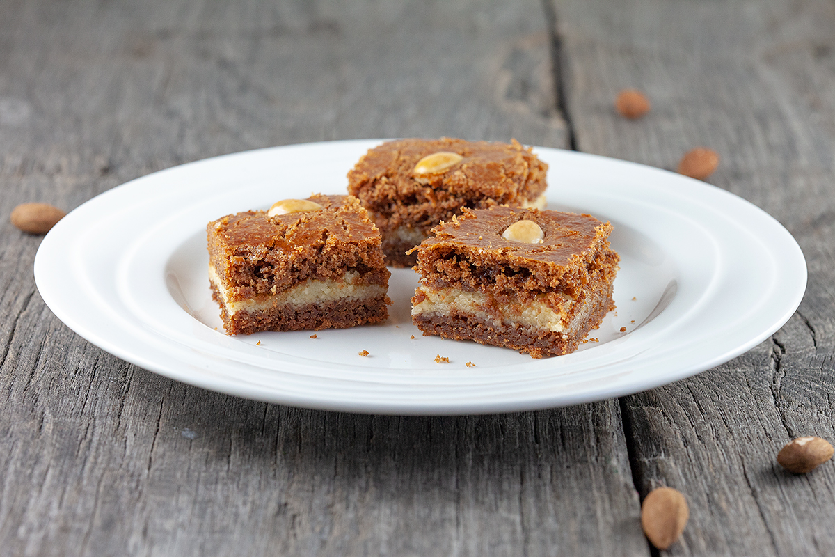 Dutch gevulde speculaas